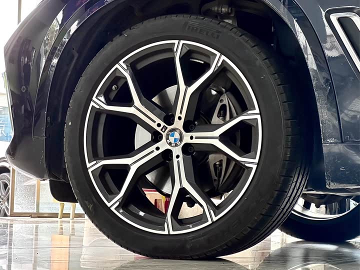 Фото 5 - BMW X5