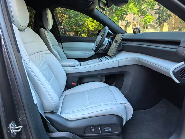 Фото 10 - Nio ES6