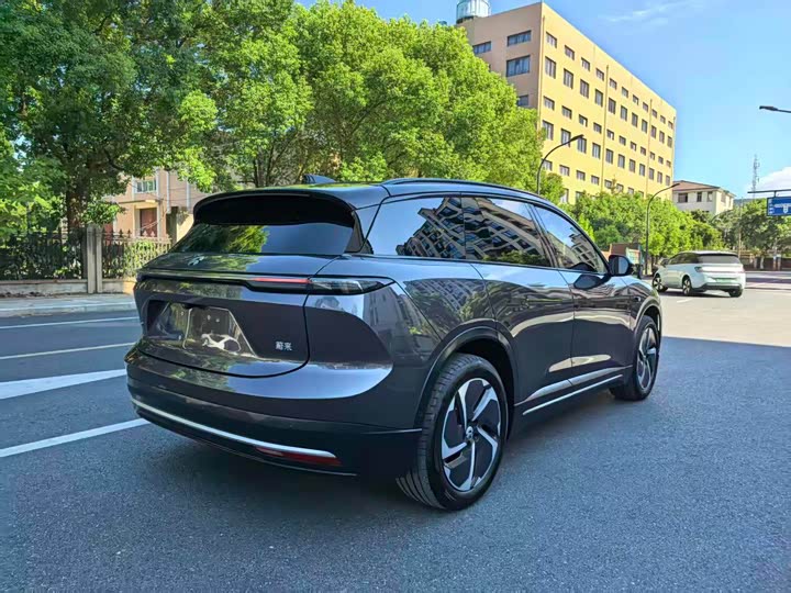 Фото 4 - Nio ES6