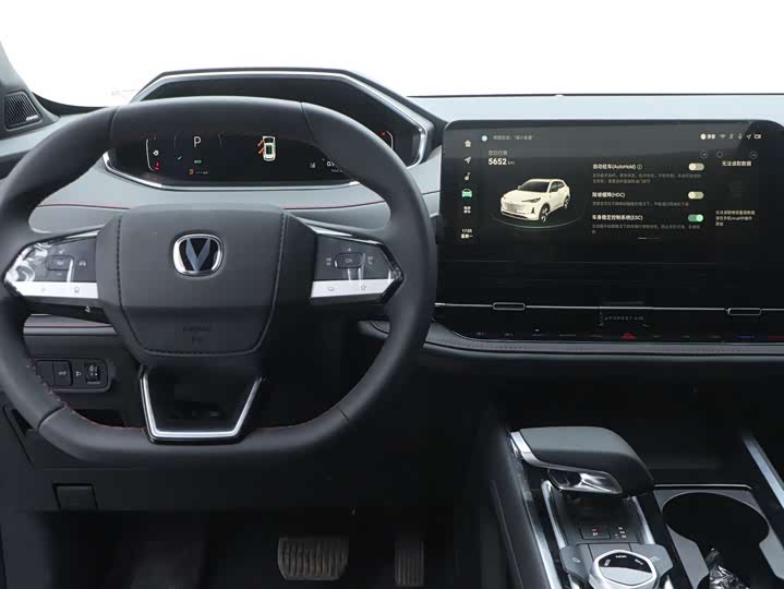 Фото 16 - Changan CS55 Plus