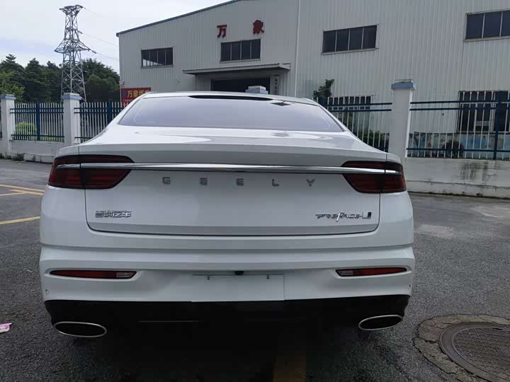 Фото 15 - Geely Preface
