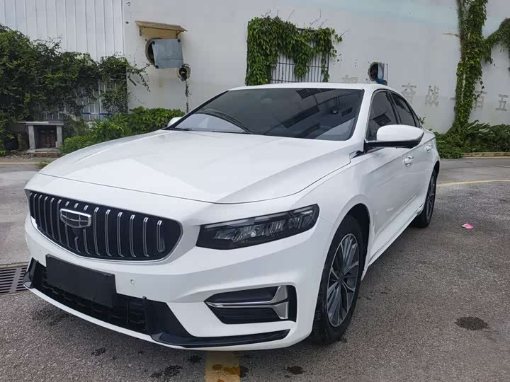 Фото 3 - Geely Preface