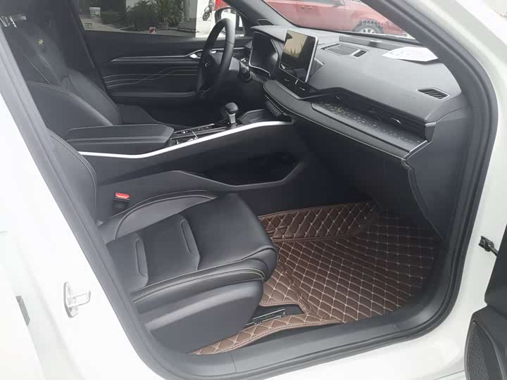 Фото 6 - Geely Preface