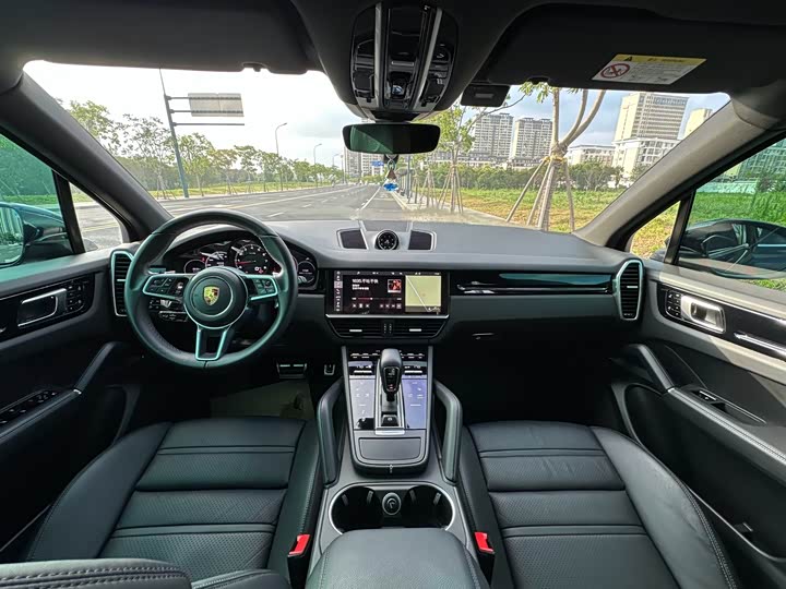 Фото 13 - Porsche Cayenne