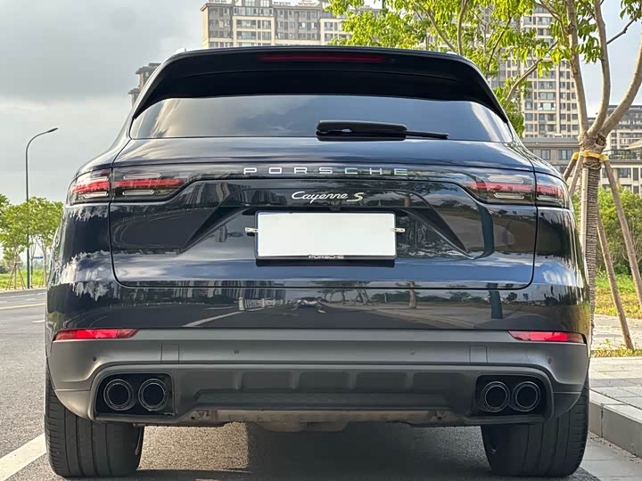 Фото 16 - Porsche Cayenne