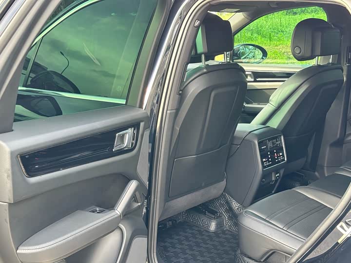 Фото 8 - Porsche Cayenne