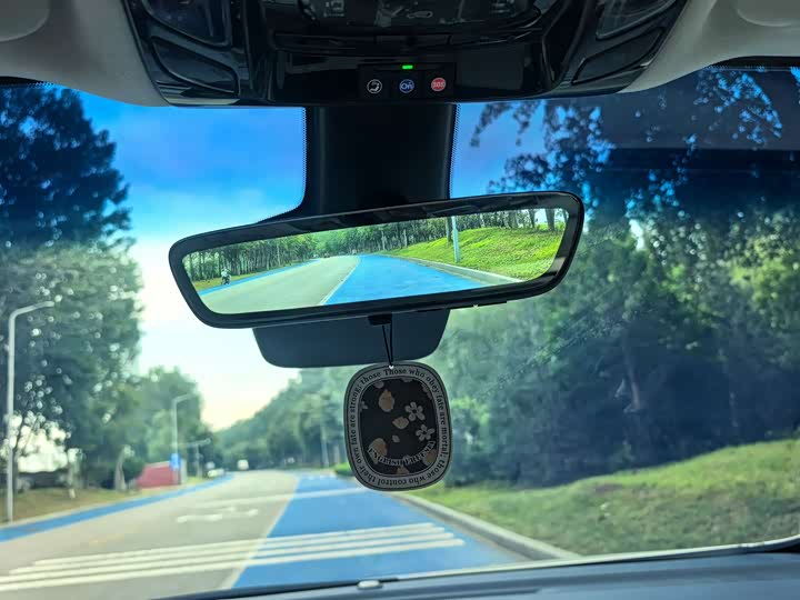 Фото 14 - Buick GL8 Hybrid