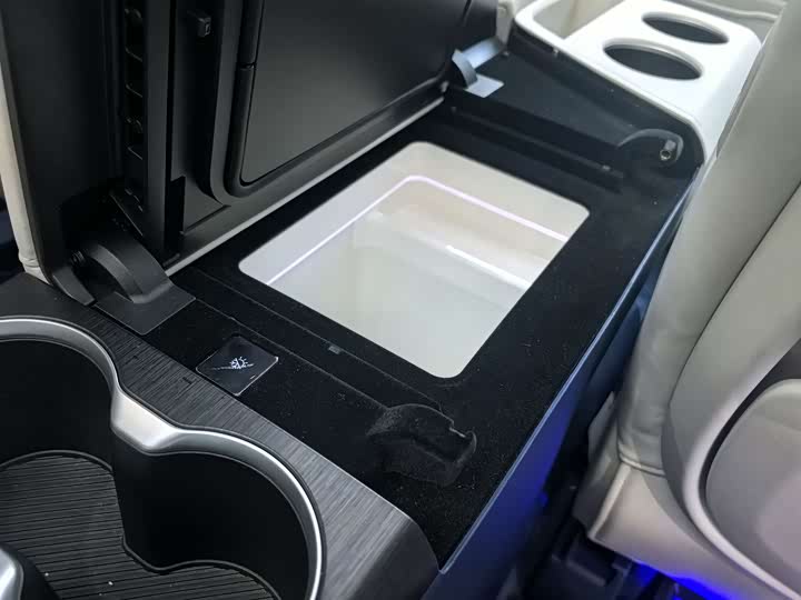 Фото 26 - Buick GL8 Hybrid