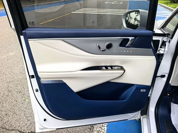 Фото 30 - Buick GL8 Hybrid