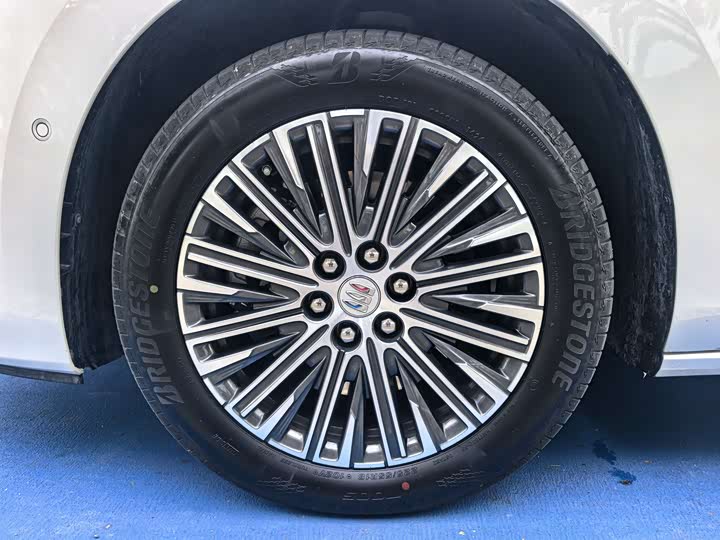 Фото 32 - Buick GL8 Hybrid