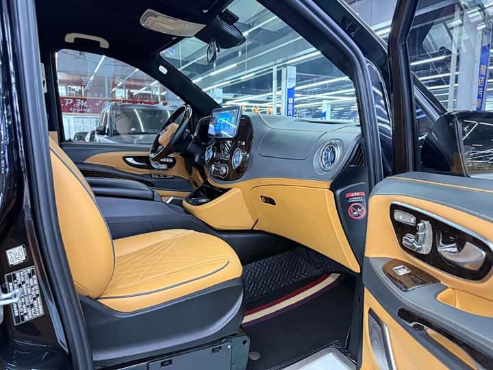 Фото 11 - Mercedes-Benz Vito