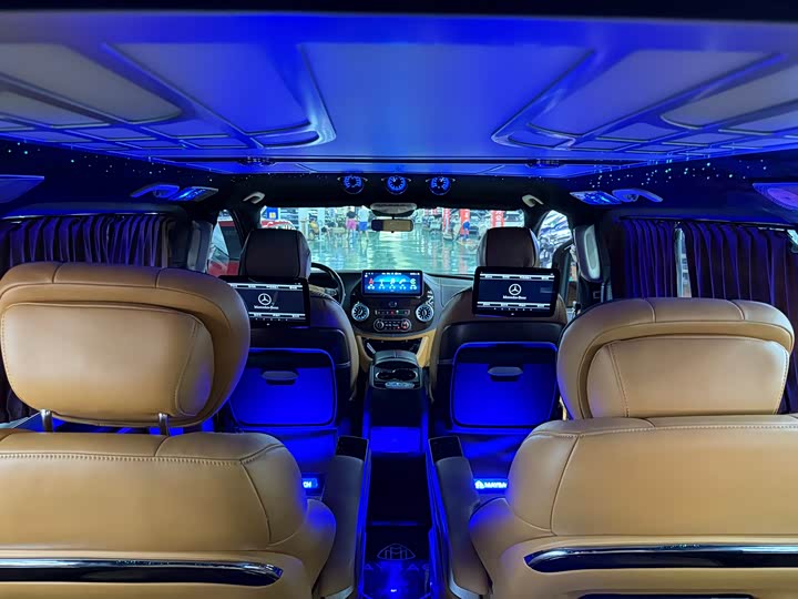 Фото 18 - Mercedes-Benz Vito