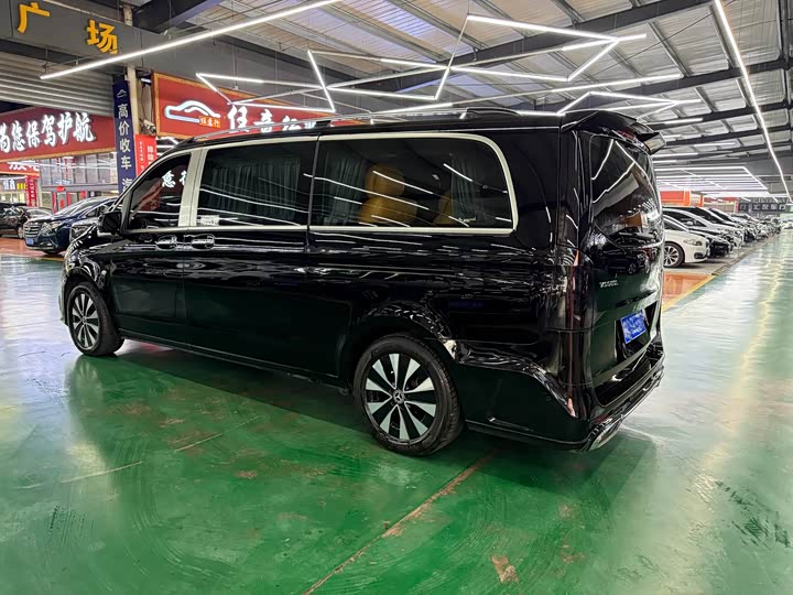 Фото 4 - Mercedes-Benz Vito