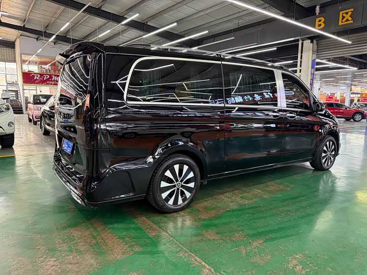 Фото 6 - Mercedes-Benz Vito