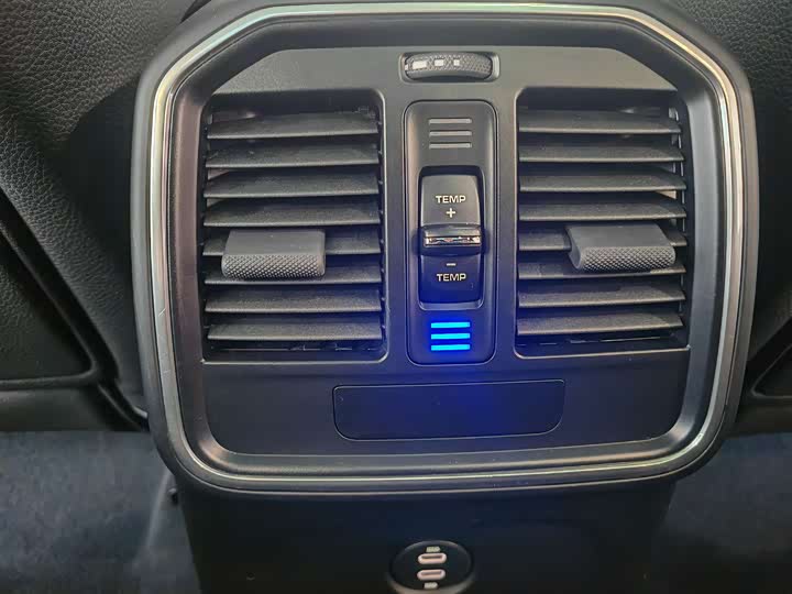 Фото 12 - Porsche Macan