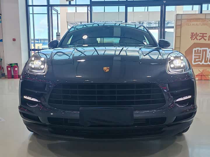 Фото 2 - Porsche Macan