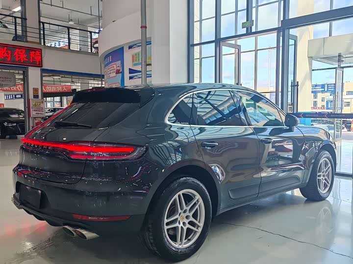 Фото 22 - Porsche Macan