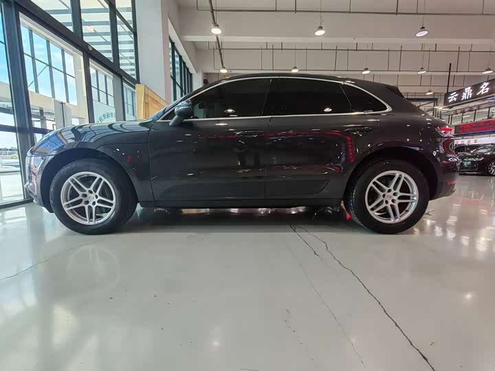 Фото 25 - Porsche Macan