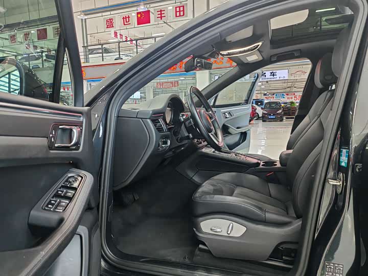 Фото 4 - Porsche Macan