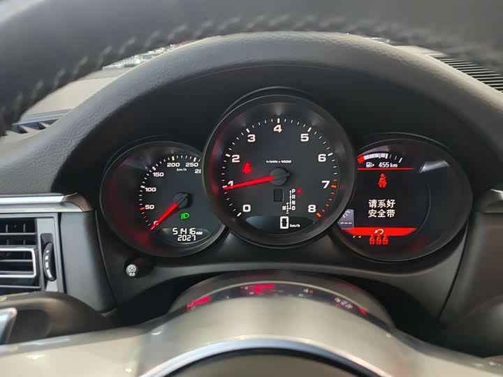 Фото 8 - Porsche Macan