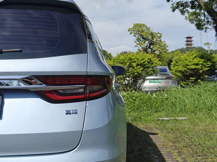 Фото 10 - Geely Jiaji