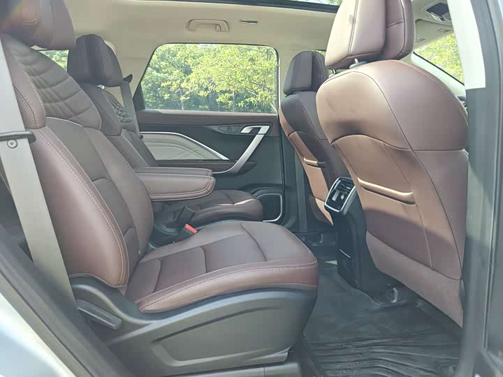 Фото 16 - Geely Jiaji