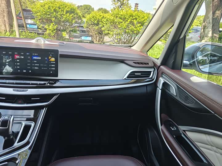 Фото 22 - Geely Jiaji