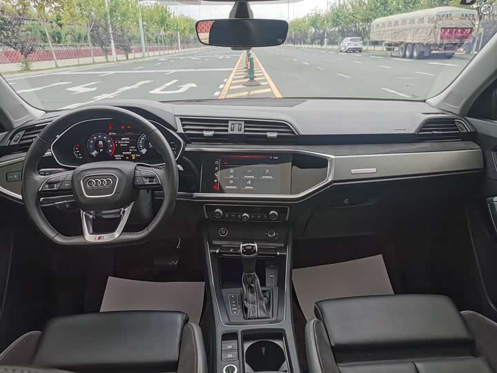 Фото 14 - Audi Q3 Sportback