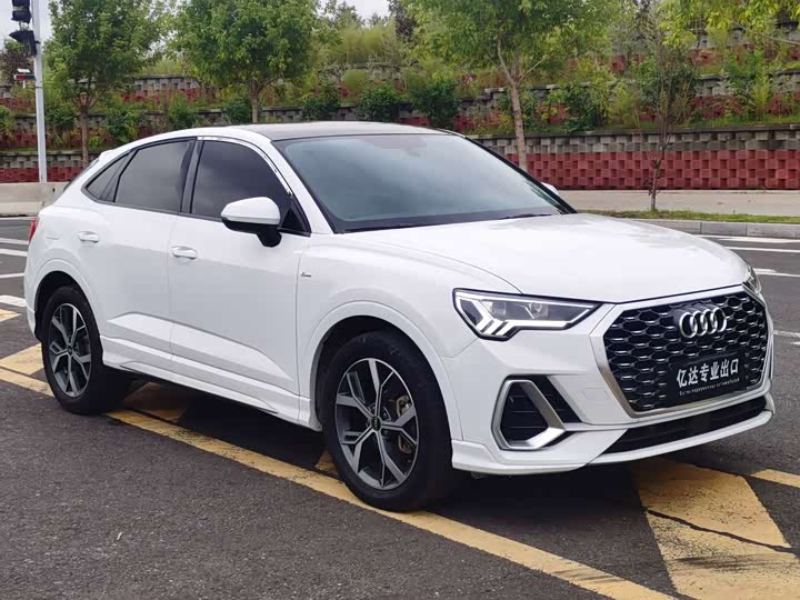 Фото 3 - Audi Q3 Sportback