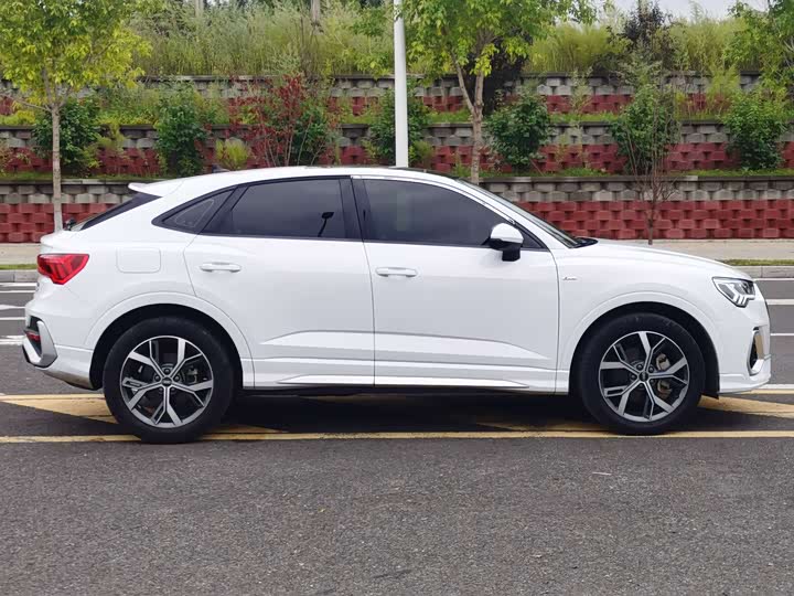 Фото 4 - Audi Q3 Sportback