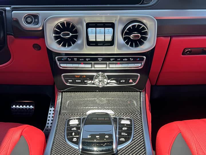 Фото 19 - Mercedes-Benz G-Class AMG