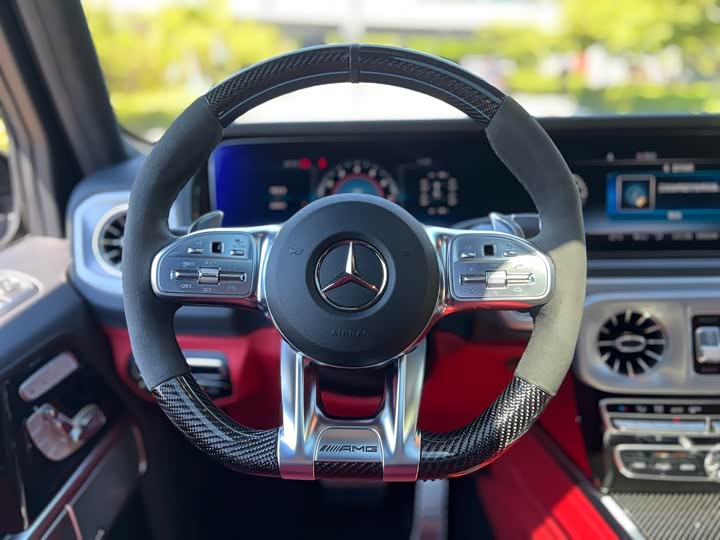 Фото 22 - Mercedes-Benz G-Class AMG