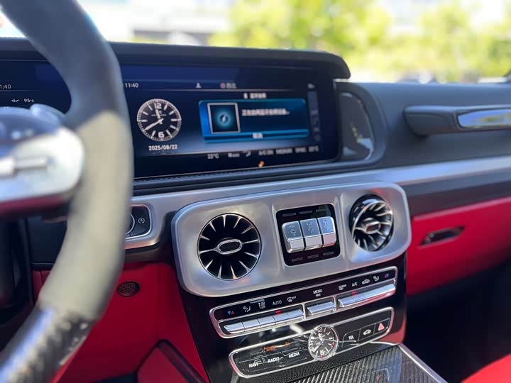 Фото 23 - Mercedes-Benz G-Class AMG