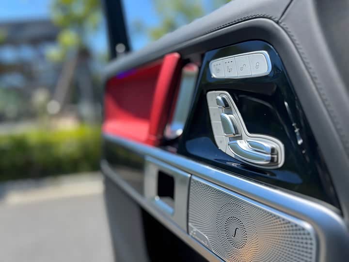 Фото 24 - Mercedes-Benz G-Class AMG