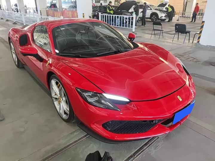 Фото 1 - Ferrari 296