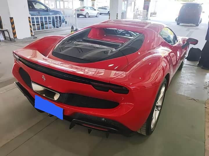 Фото 6 - Ferrari 296