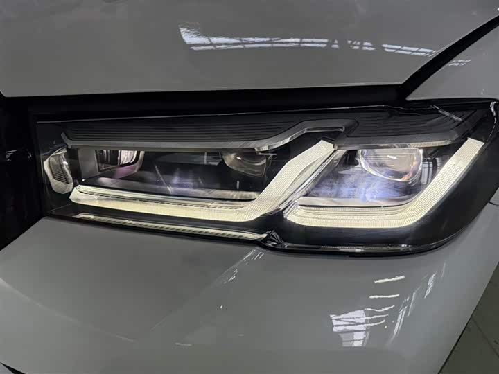 Фото 10 - BMW 5 Series