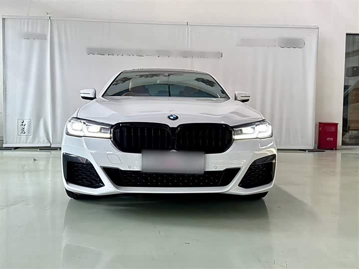 Фото 11 - BMW 5 Series