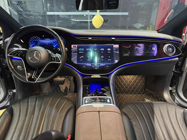 Фото 4 - Mercedes-Benz EQS