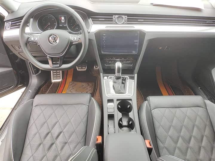 Фото 18 - Volkswagen Magotan GTE Hybrid