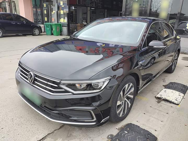 Фото 2 - Volkswagen Magotan GTE Hybrid