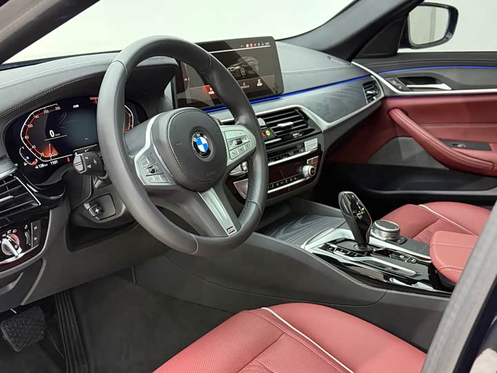 Фото 12 - BMW 5 Series