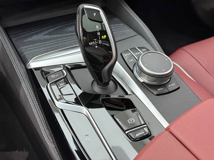 Фото 22 - BMW 5 Series