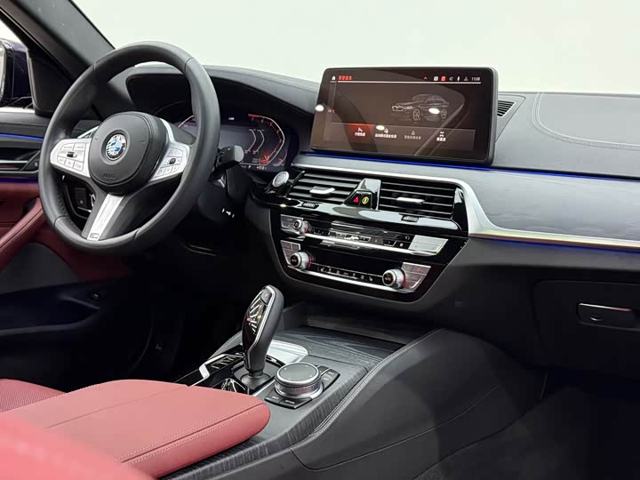 Фото 23 - BMW 5 Series