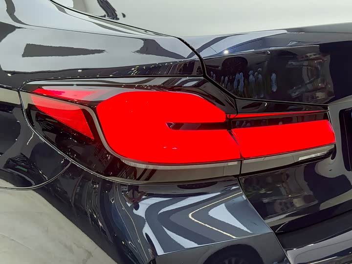 Фото 8 - BMW 5 Series