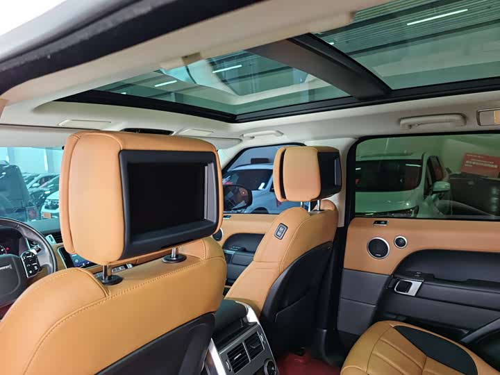 Фото 12 - Land Rover Range Rover Sport