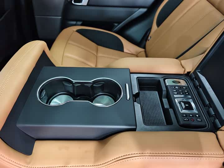 Фото 13 - Land Rover Range Rover Sport