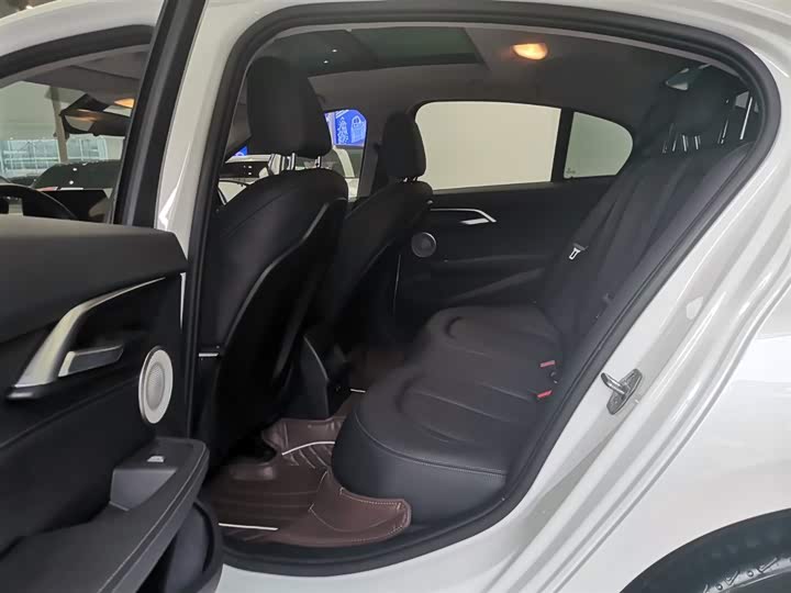 Фото 22 - BMW 1 Series