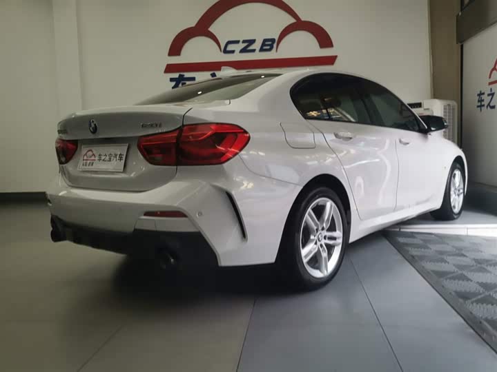 Фото 7 - BMW 1 Series