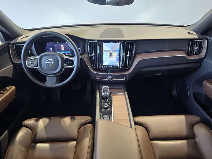 Фото 7 - Volvo XC60 Hybrid